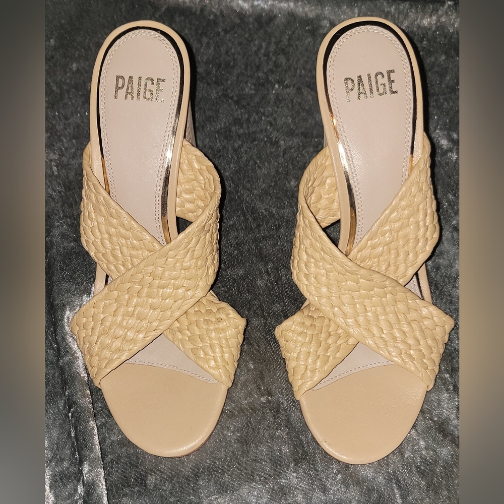 PAIGE Women's Cream and Tan Sandals size 8